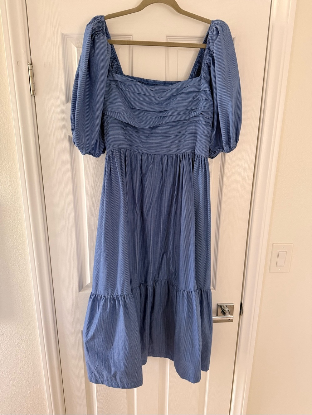 Abercrombie & Fitch Powder Blue Puff-Sleeve Midi Dress